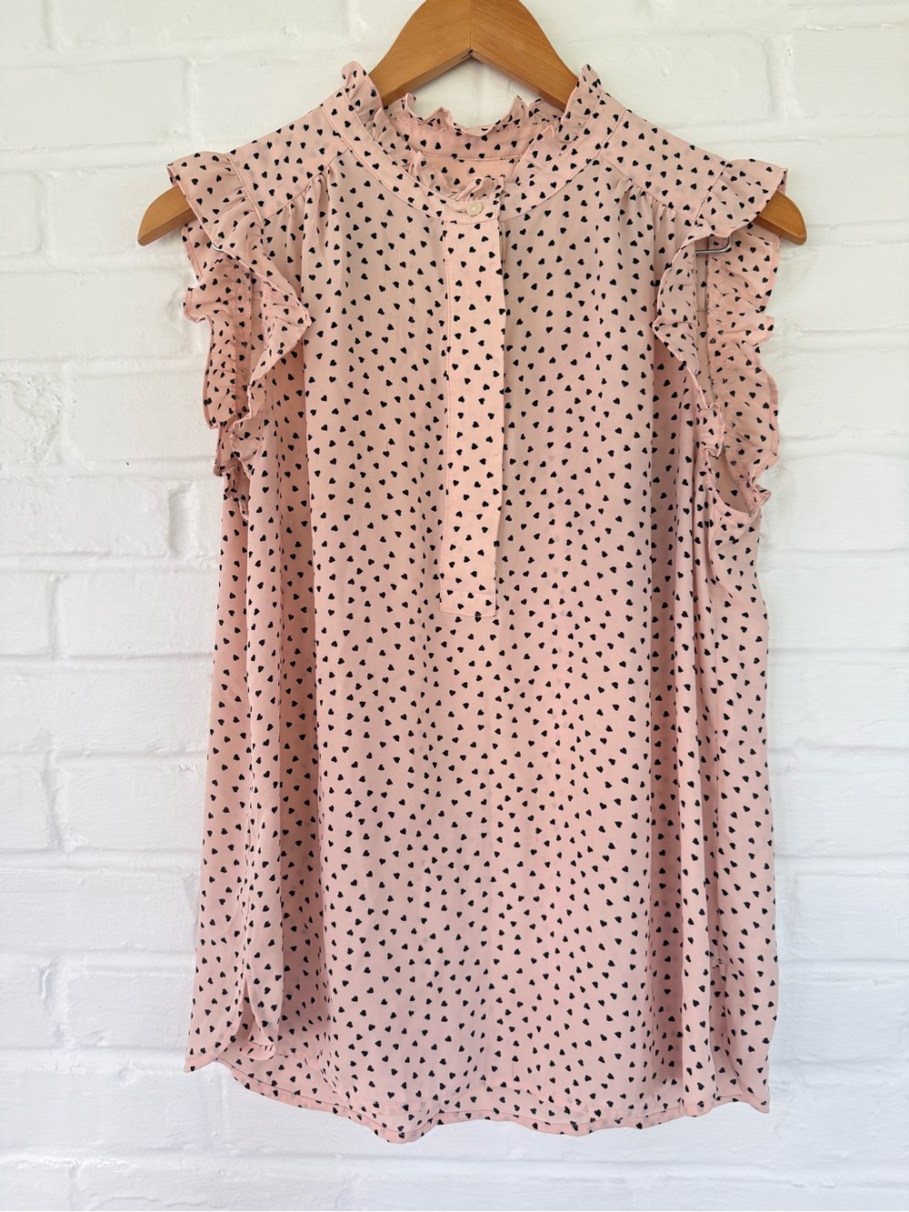LOFT Pink Sleeveless Ruffle Mock-Neck Camisole with Black Heart Print